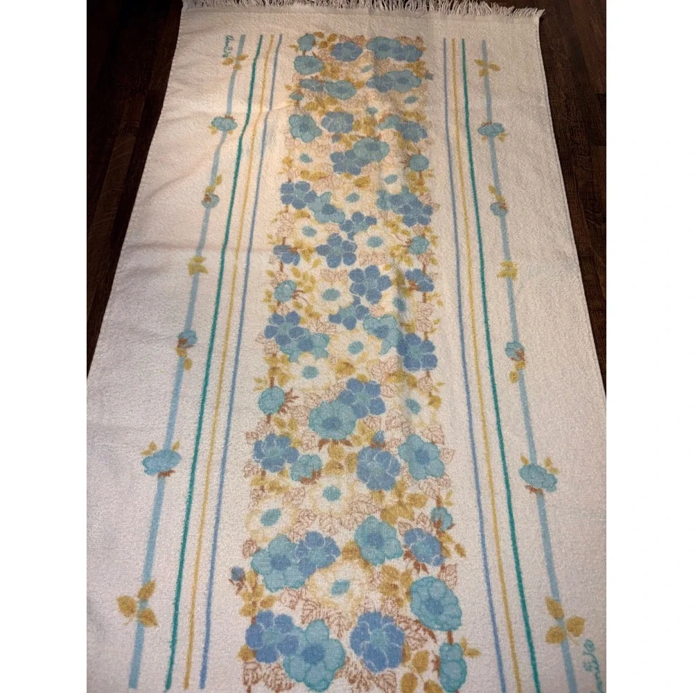 Vintage Cannon Floral Bath Towel Blue Yellow White Fringe Made in USA 1970s